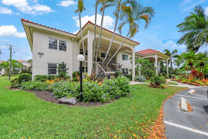1056 Forest Lakes Dr