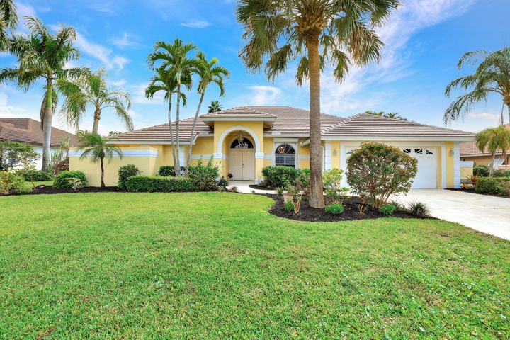 9820 Alhambra Ln