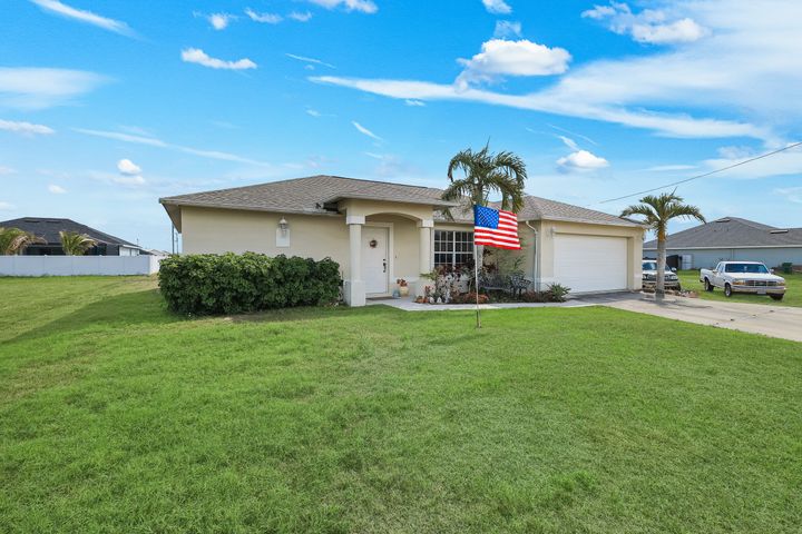 1020 Diplomat Pkwy W