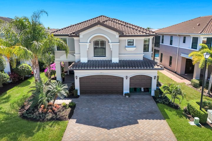 4450 Kensington Cir