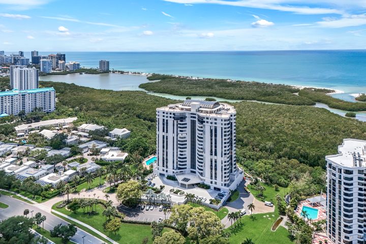 6001 Pelican Bay Blvd