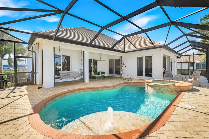 864 Magnolia Ct