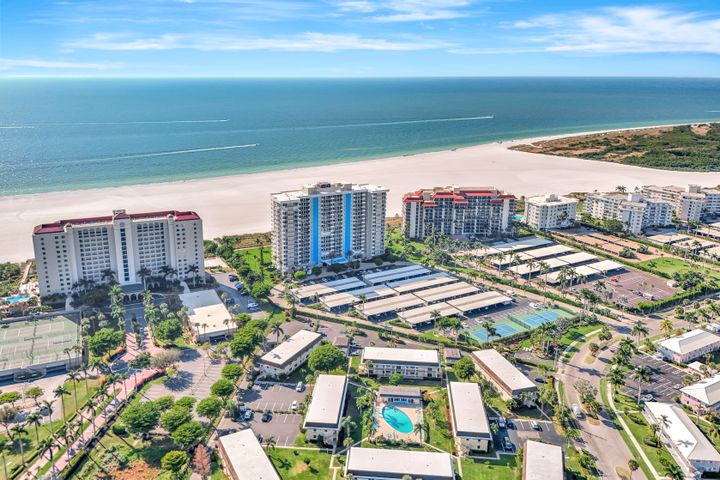 140 Seaview Ct