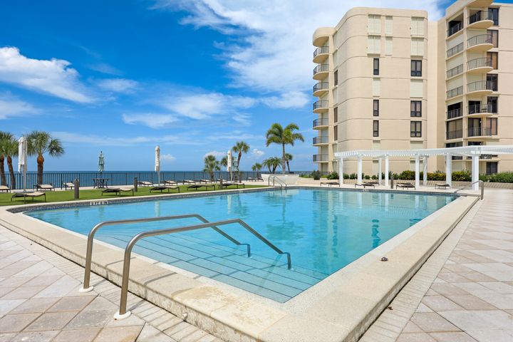 3115 Gulf Shore Blvd N