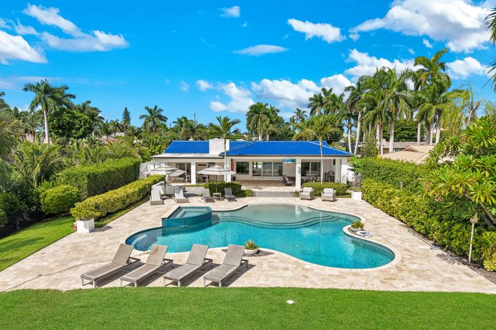 5327 Nautilus Dr