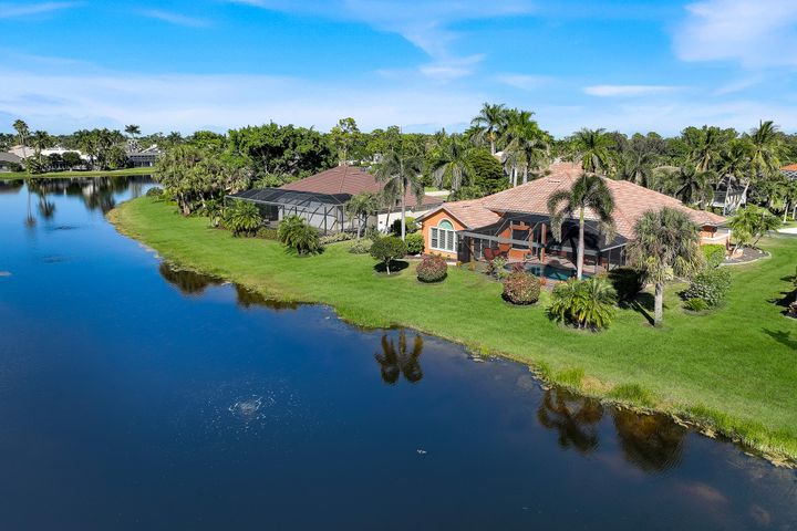 28071 Winthrop Cir