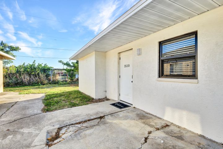 3510 Dora St