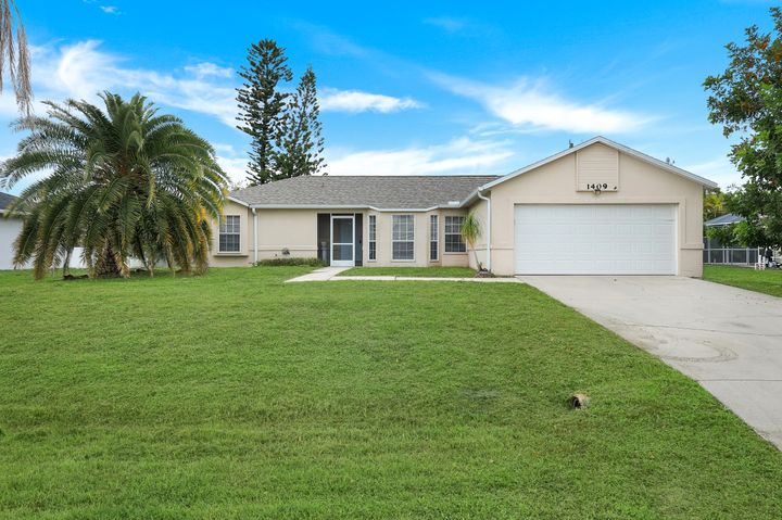 1409 SW 11th Pl