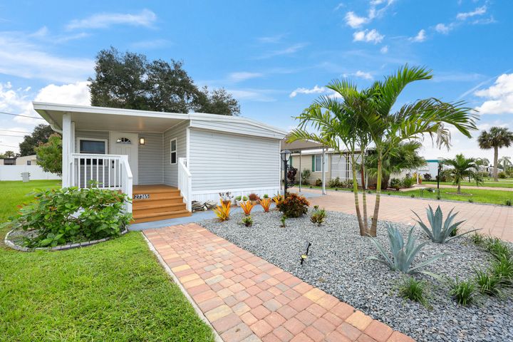 27365 Joann Dr