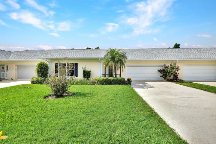 1214 Medinah Dr