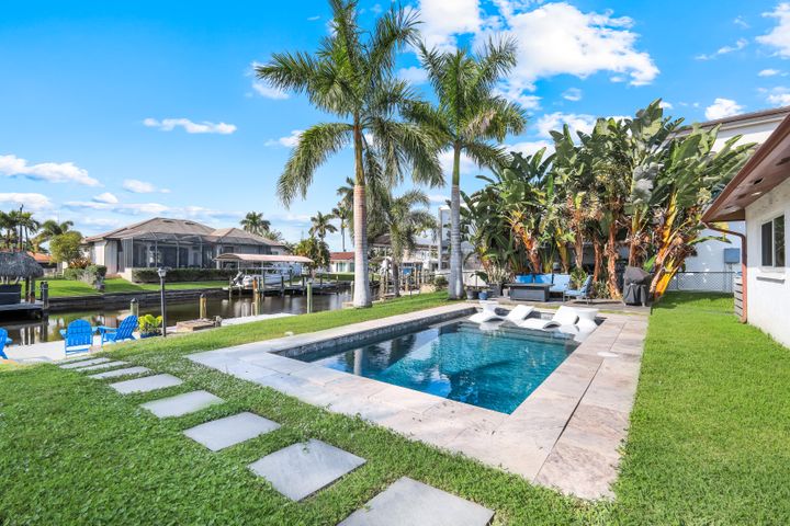 5614 De Soto Ct