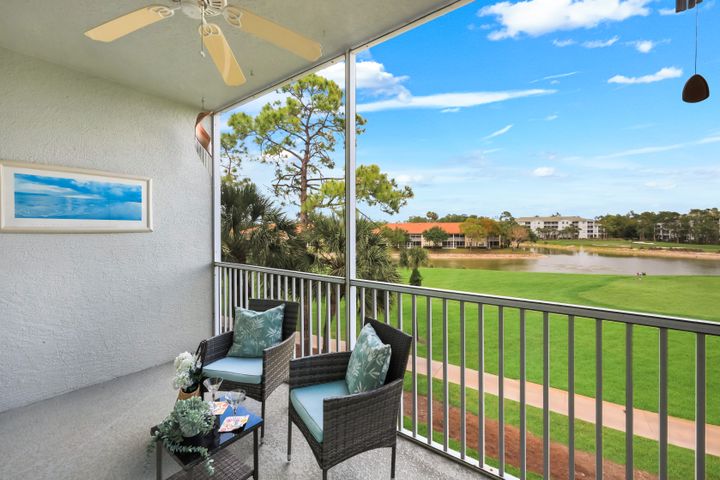 3960 Loblolly Bay Dr