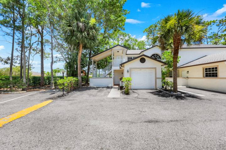 9624 Crescent Garden Dr