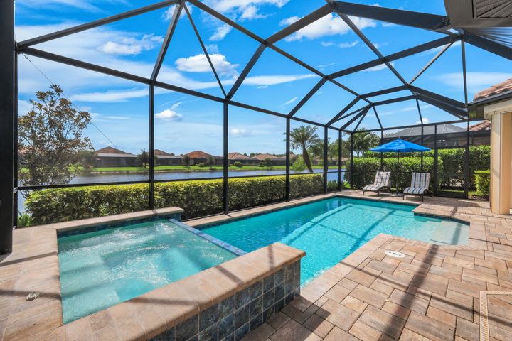 8362 Viale Cir