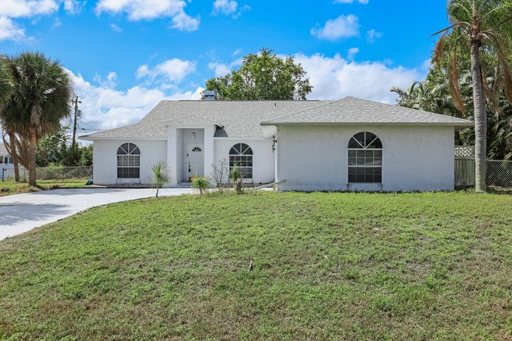 1208 SW 34th St