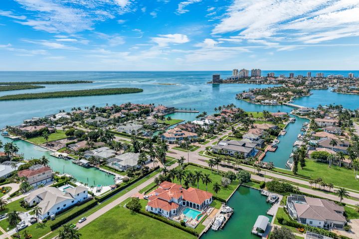 1640 Heights Ct