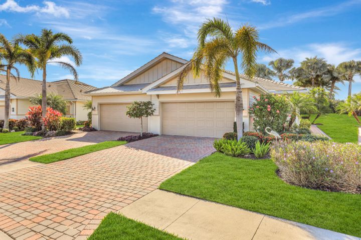 14863 Edgewater Cir