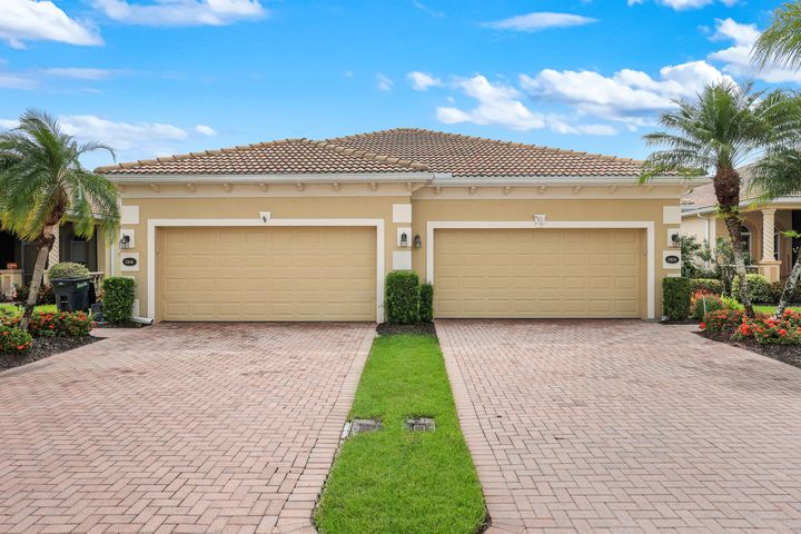 13850 Cleto Dr