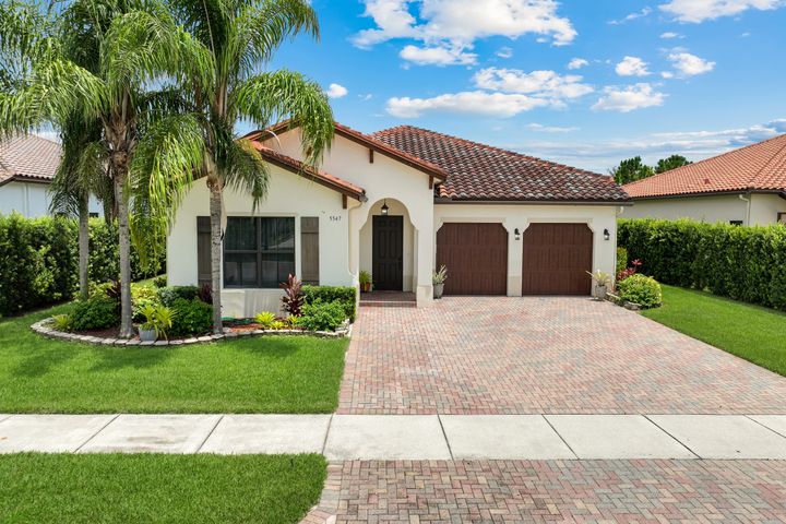 5547 Ferrari Ave