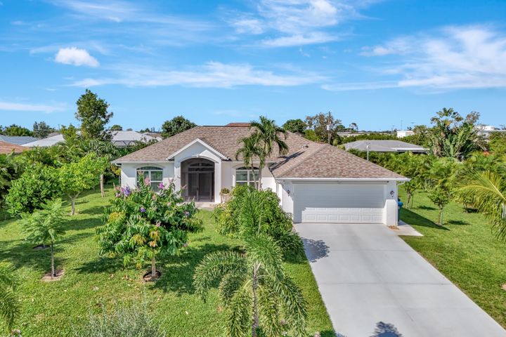 831 SW 17th Terrace