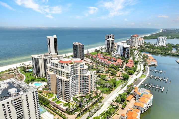 4501 Gulf Shore Blvd N