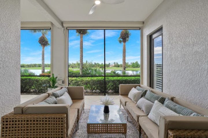 3695 Montreux Ln