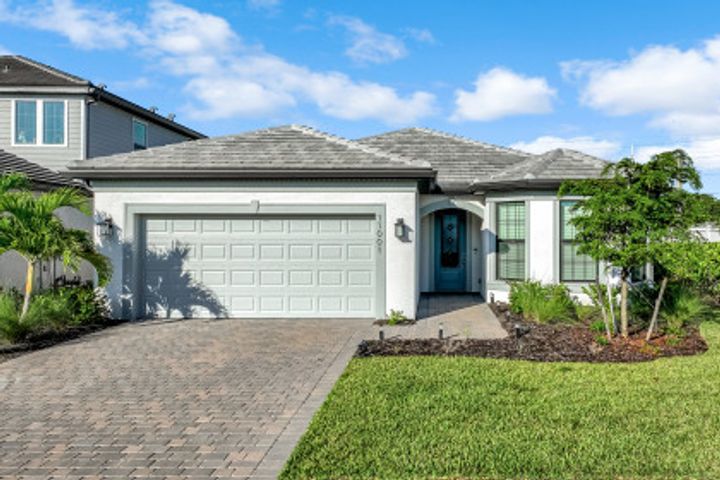 11001 Addison Lk Cir