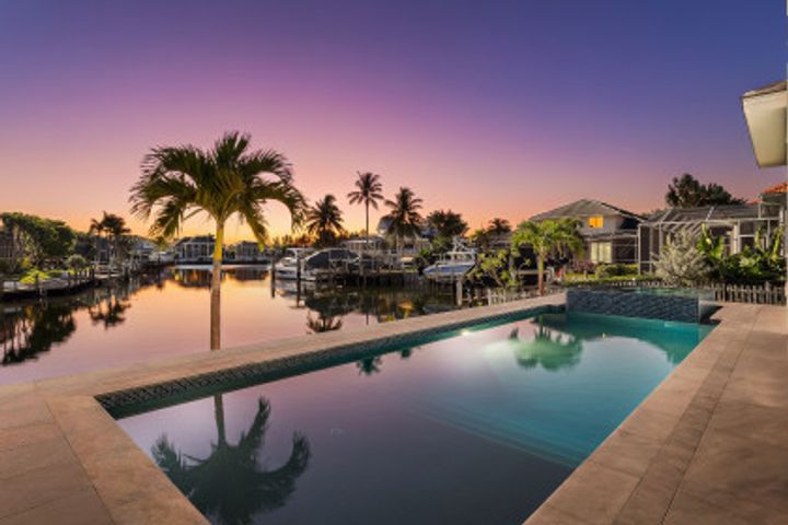 713 Nautilus Ct