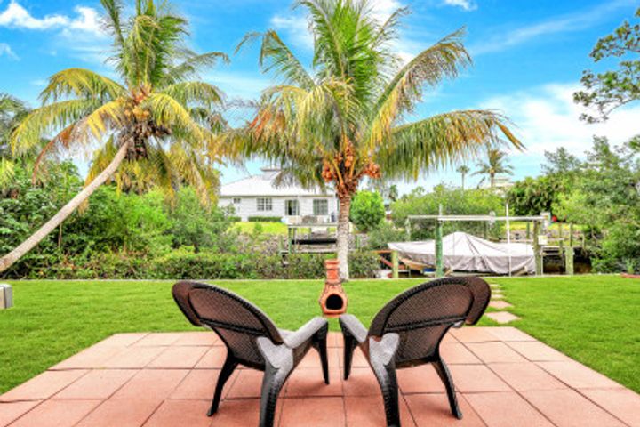 27065 Belle Rio Dr