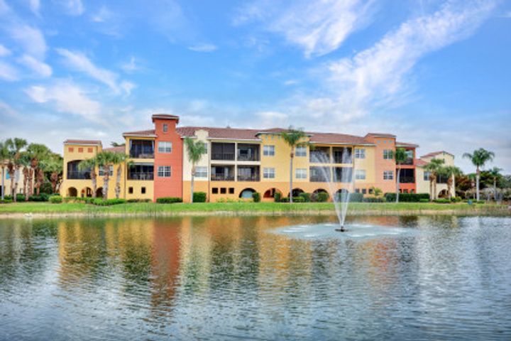 22310 Piazza Doria Ln