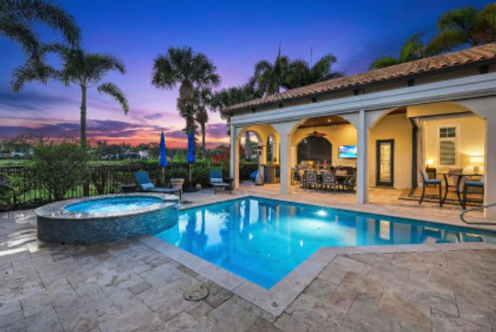 1561 Marsh Wren Ln