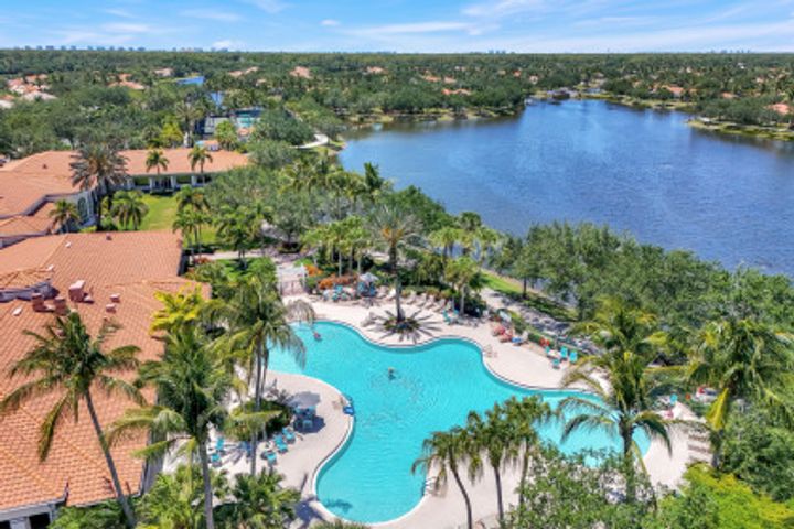 3239 Barbados Ln