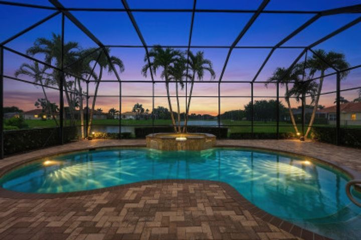 3201 Brookeview Ct