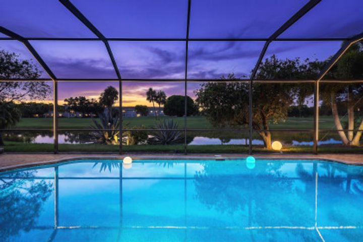2227 Regal Way