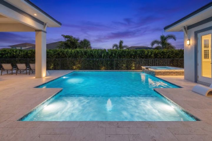 3406 NW 3rd Terrace