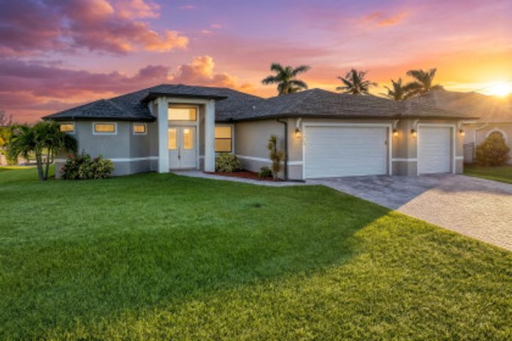 1613 NW 42nd Pl