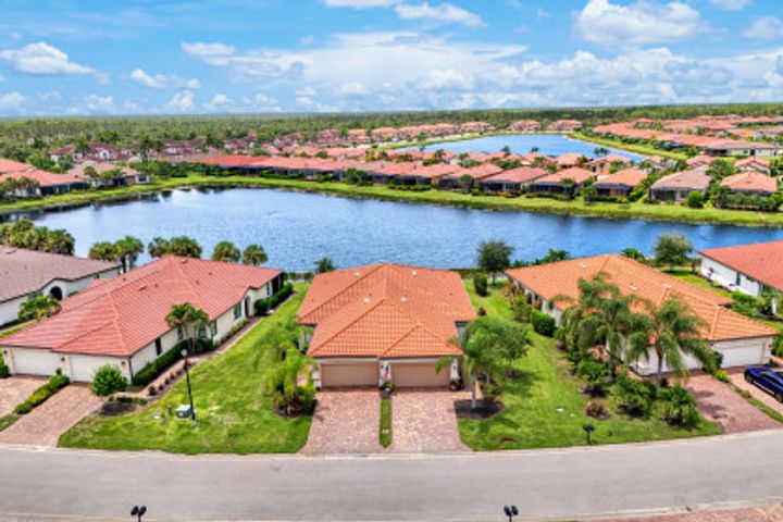 1459 Oceania Dr