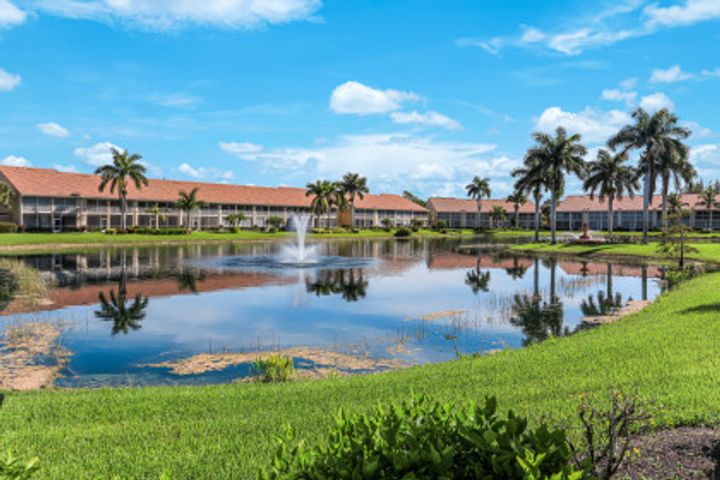 2373 Hidden Lake Ct