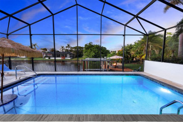 481 Lagoon Ave